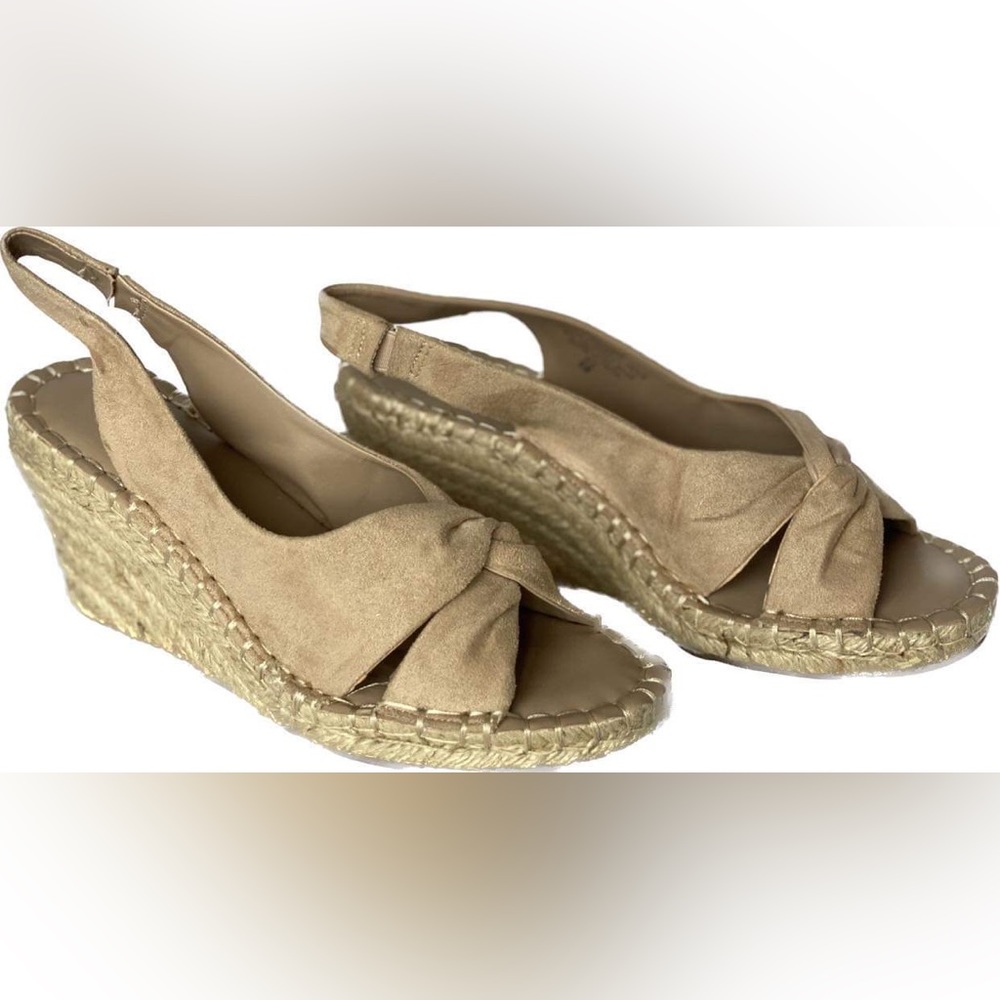 Charles by Charles David Beige Peep-Toe Wedge Slingback - Women’s 6